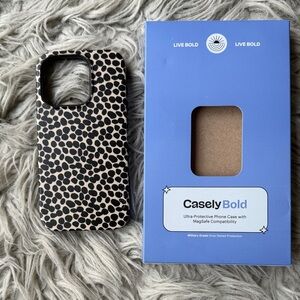 CaselyBold MagSafe Leopard Print Phone 15 pro Case - BRAND NEW